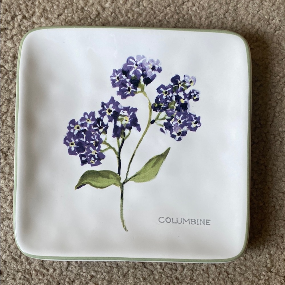 Columbine Floral Square Plate